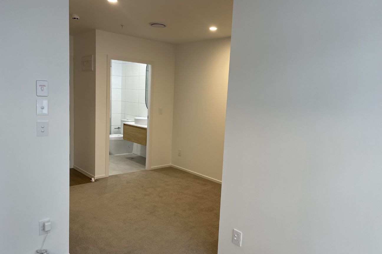BRAND NEW CENTRAL CITY STUDIO APARTMENT - Widok 4