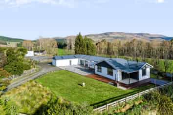 1782 Hillfoot Road, Balclutha