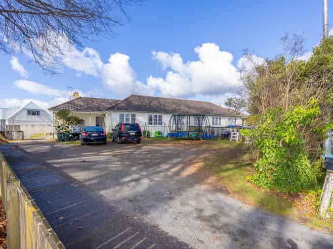 92 & 94 Peachgrove Road, Hamilton East