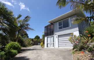 67 Lorenzen Bay Road, Raglan