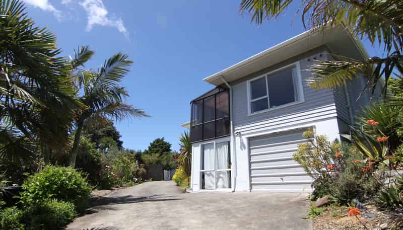 67 Lorenzen Bay Road, Raglan