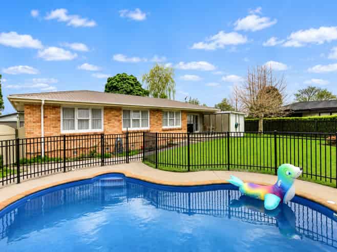 48 Sandwich Road, Saint Andrews