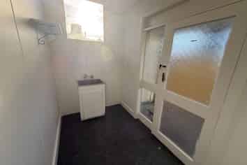 Manawatu / Whanganui - Address withheld