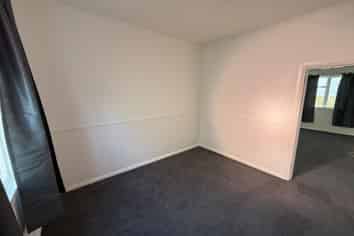 Manawatu / Whanganui - Address withheld