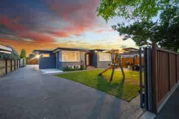 34 Keeling Street, West End