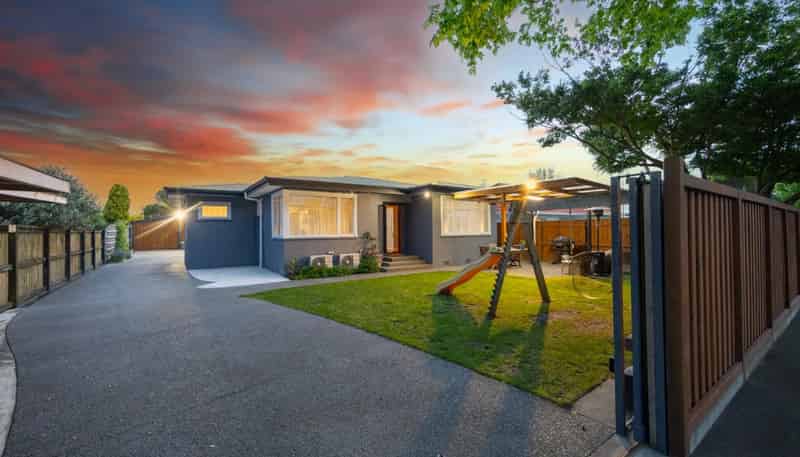 34 Keeling Street, West End