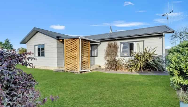 32 Dahlstrom Grove, Kelvin Grove