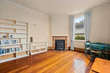 4/12 Murphy Street, Thorndon