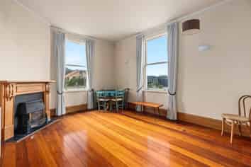 4/12 Murphy Street, Thorndon