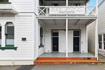 4/12 Murphy Street, Thorndon