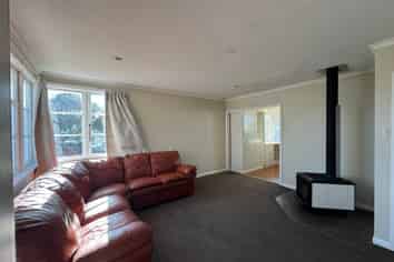 31 Follett Street, Marton