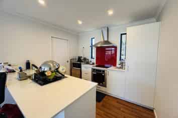 Manawatu / Whanganui - Address withheld
