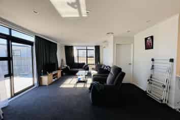 Manawatu / Whanganui - Address withheld