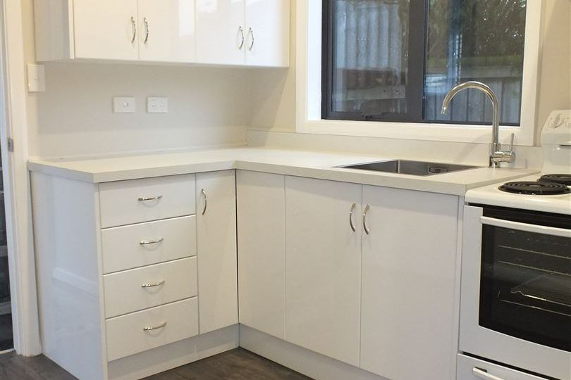 Spacious Home with Office & Double Garage - Aanzicht 2