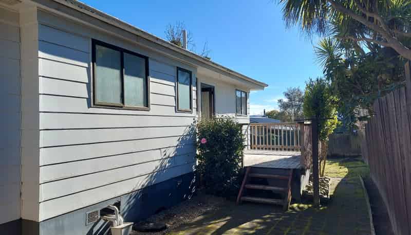 15 Holland Grove, Richmond Heights