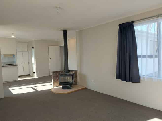 15 Holland Grove, Richmond Heights