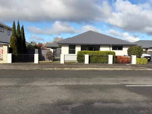 138 Belt Rd, Allenton