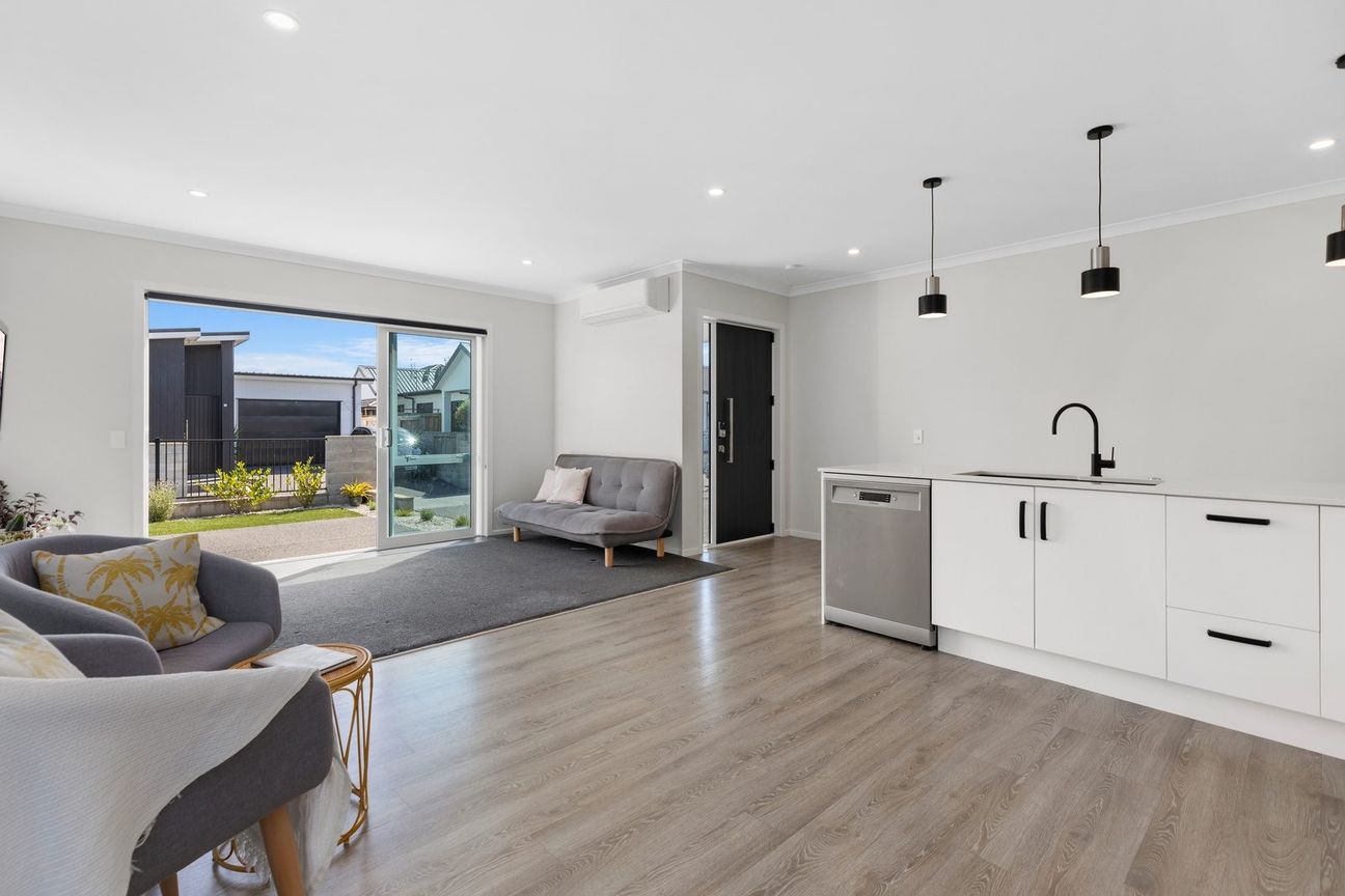 Modern, Low-Maintenance Living in Prime Papamoa Location! - Widok 2