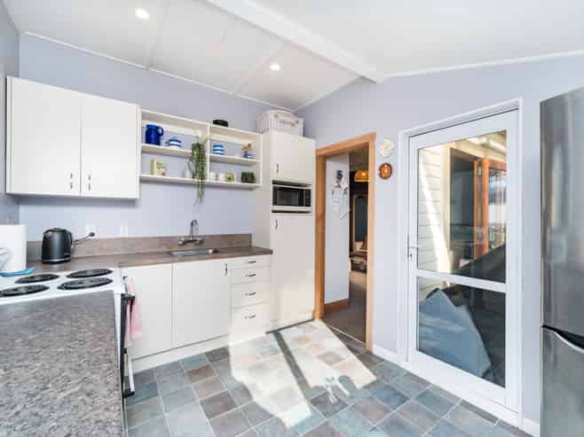 22 Clausen Street, Takaro