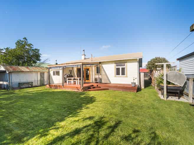 22 Clausen Street, Takaro