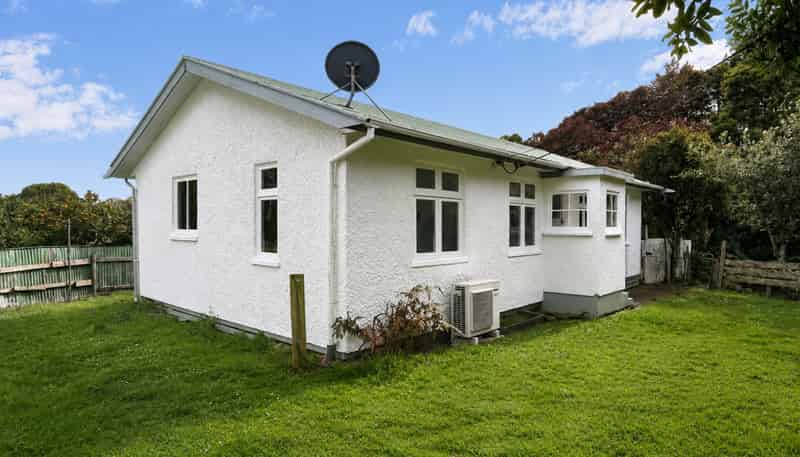 2452B South Road, Okato