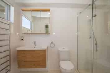 17 Birdsong Rise, Wanaka