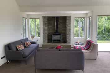 17 Birdsong Rise, Wanaka