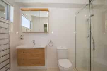 17 Birdsong Rise, Wanaka