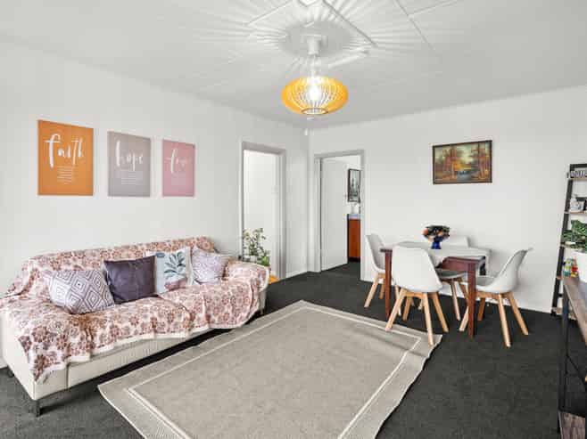 205 Omata Road, Spotswood