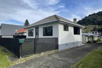 7a Leinster Ave, Mount Maunganui