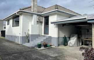 7a Leinster Ave, Mount Maunganui