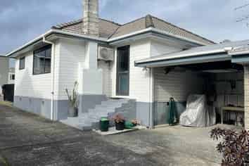 7a Leinster Ave, Mount Maunganui