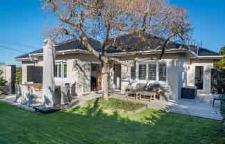 104 Beach Road, Castor Bay