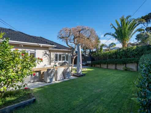 104 Beach Road, Castor Bay