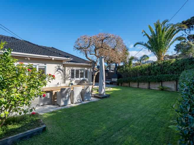 104 Beach Road, Castor Bay