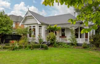 42 Hawkesbury Avenue, Saint Albans