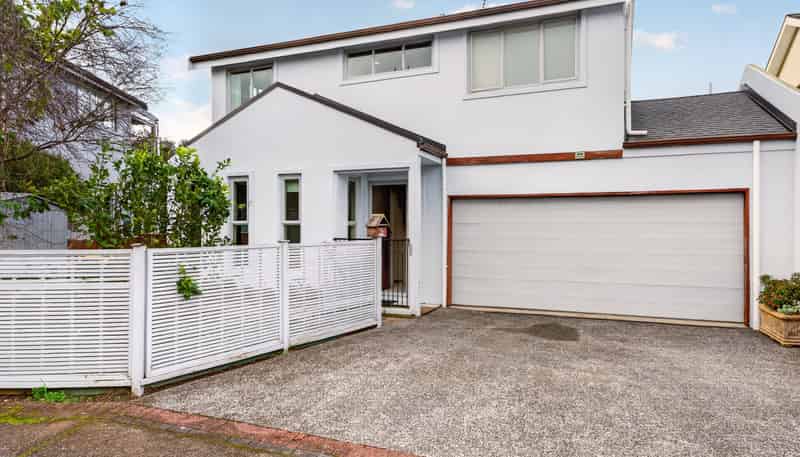 11L Clearwater Cove, West Harbour