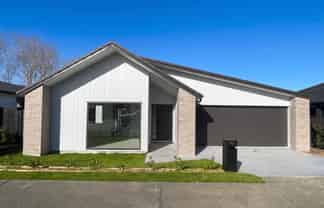 92 Metoriti Cres, Karaka