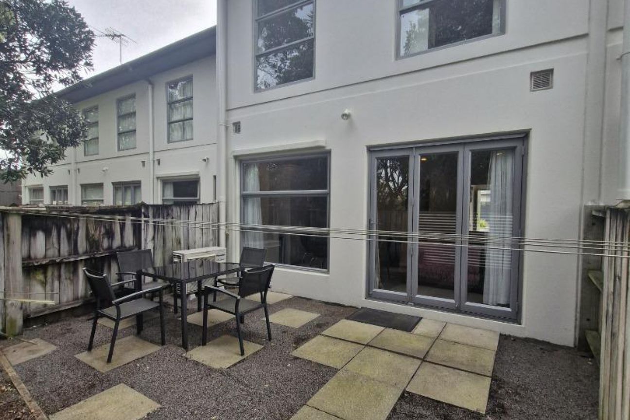 Fully Furnished and Close to Hospital - Aanzicht 3