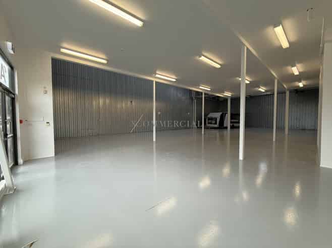 Functional Warehouse & Office - 553sqn