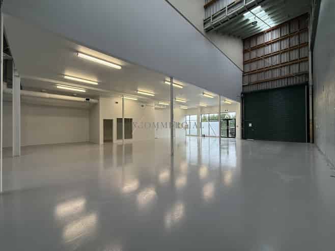 Functional Warehouse & Office - 553sqn