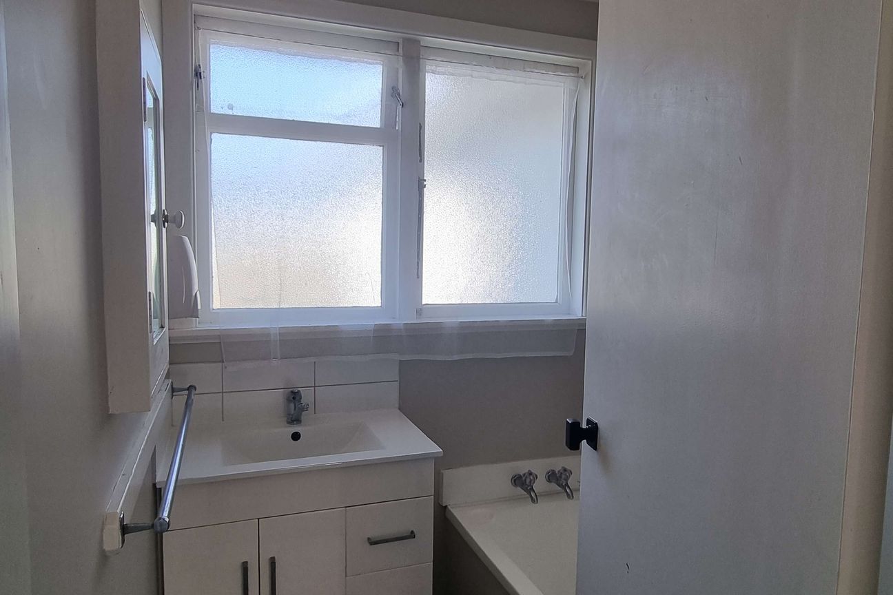 Split Risk – Two Dwellings on 622m² Corner Site - Altro