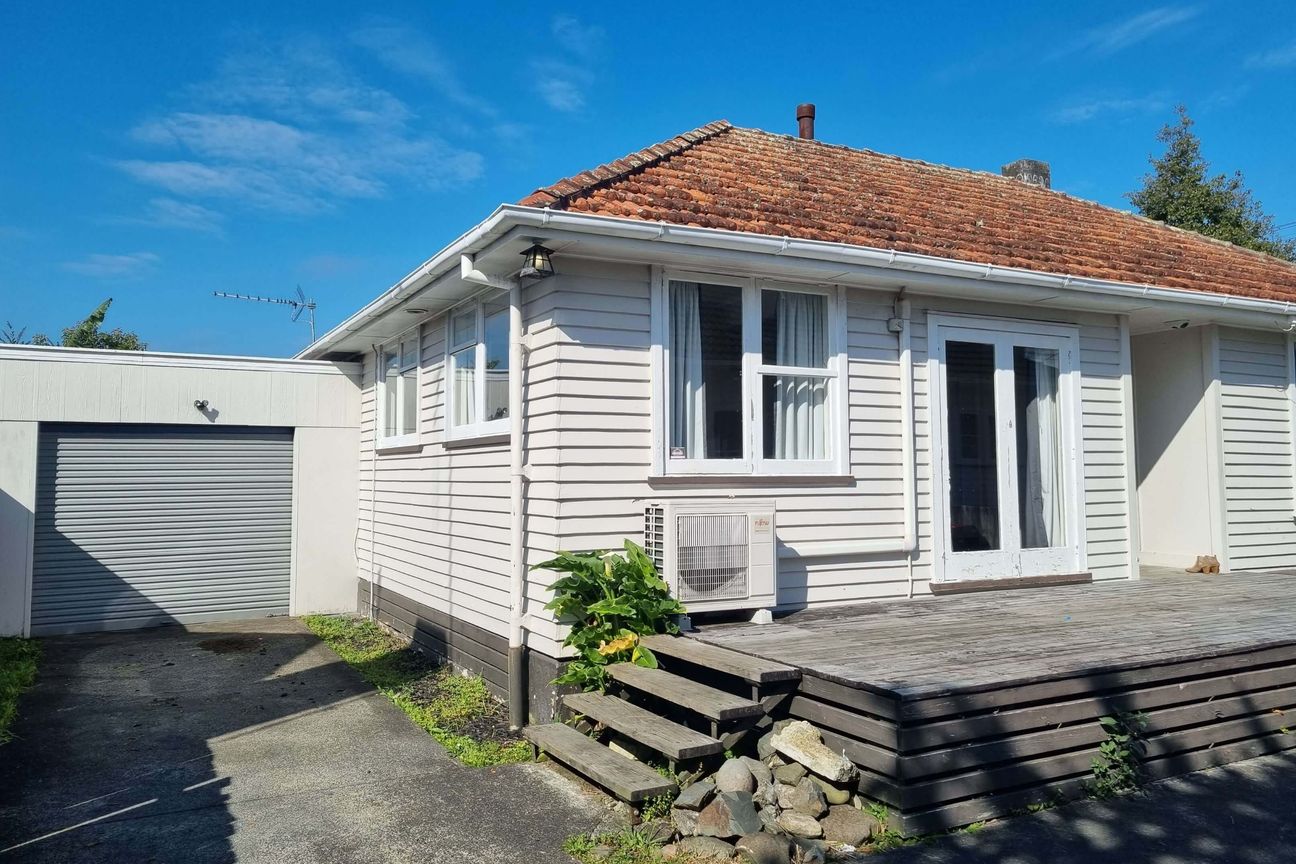 Split Risk – Two Dwellings on 622m² Corner Site - Vista 2