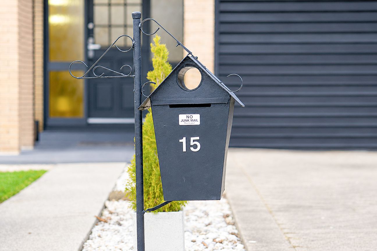 Made For Family Living - Vista 6