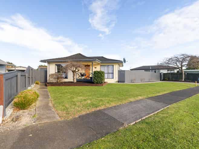 7 Cedar Grove, Highbury