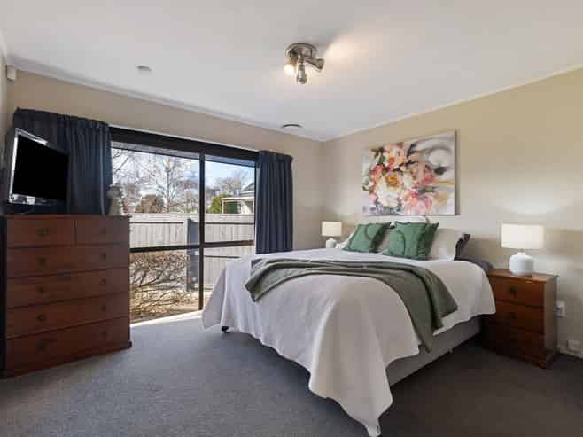 7 Cedar Grove, Highbury