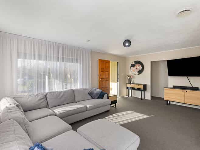 7 Cedar Grove, Highbury