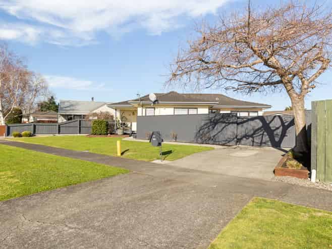 7 Cedar Grove, Highbury