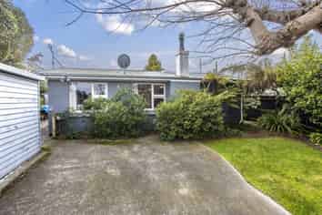 34 Queens Avenue, Waikuku Beach