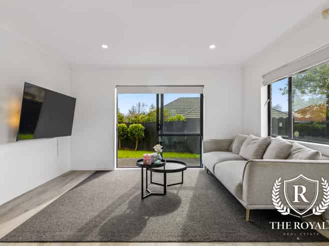 18 Royalpark Place, Favona